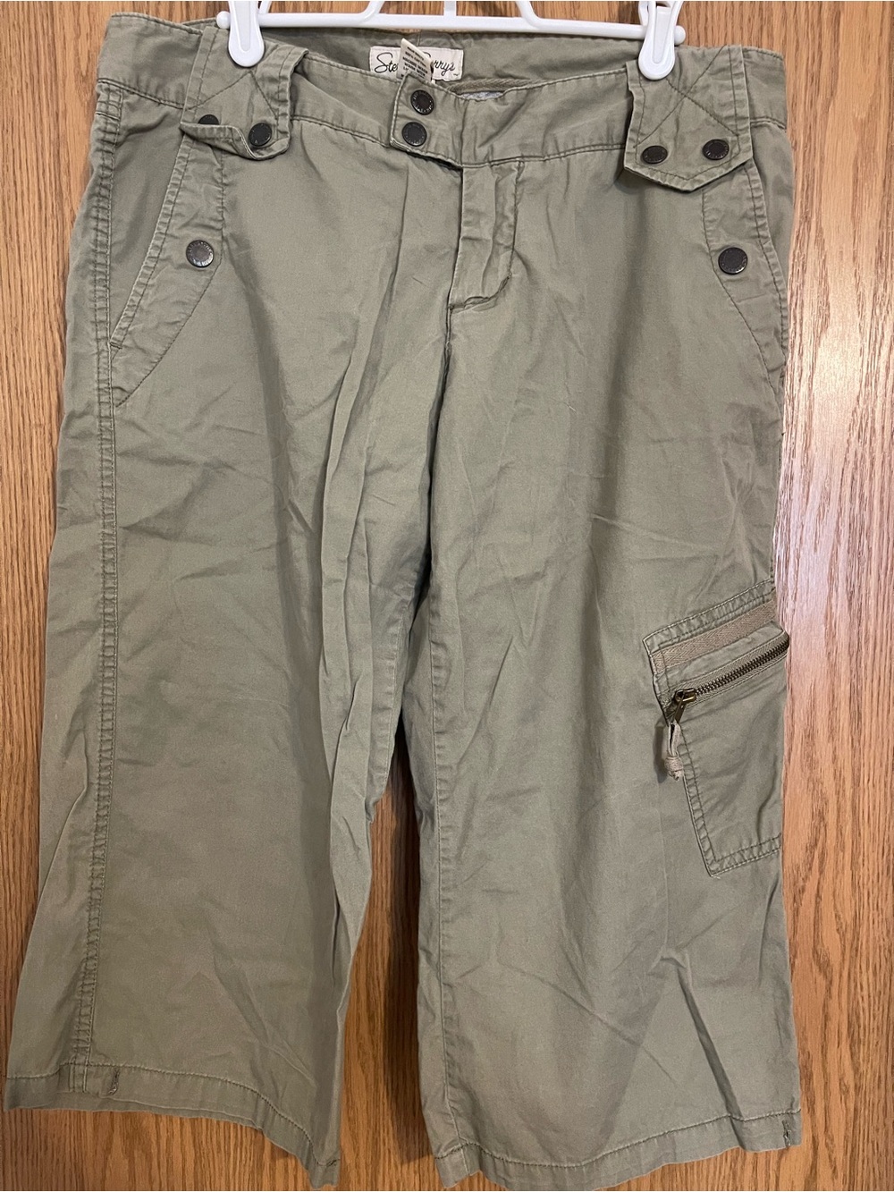 Women’s Steve & Barry’s Capri